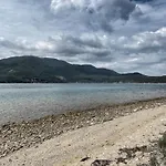 Apartment Seafront Rododafni Loft *