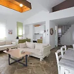 Seafront Rododafni Loft * Gialtra