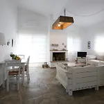 Seafront Rododafni Loft * Gialtra