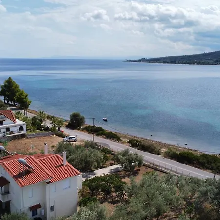 Seafront Rododafni Loft *