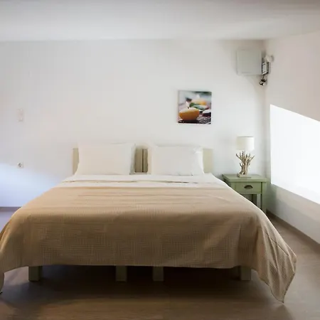 Seafront Rododafni Loft Apartman
