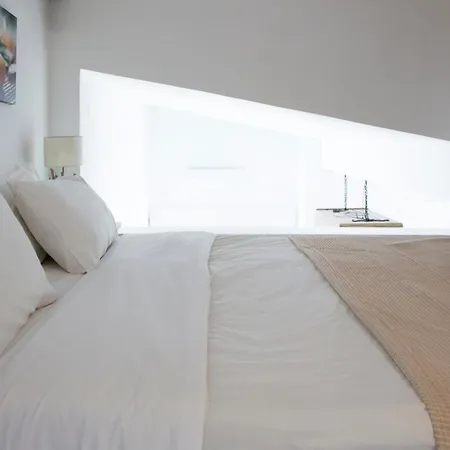 Seafront Rododafni Loft *