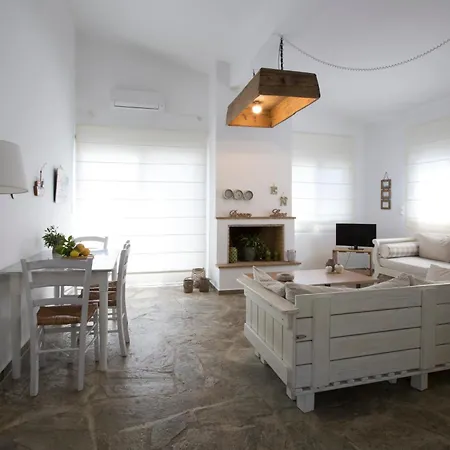Seafront Rododafni Loft * Gialtra